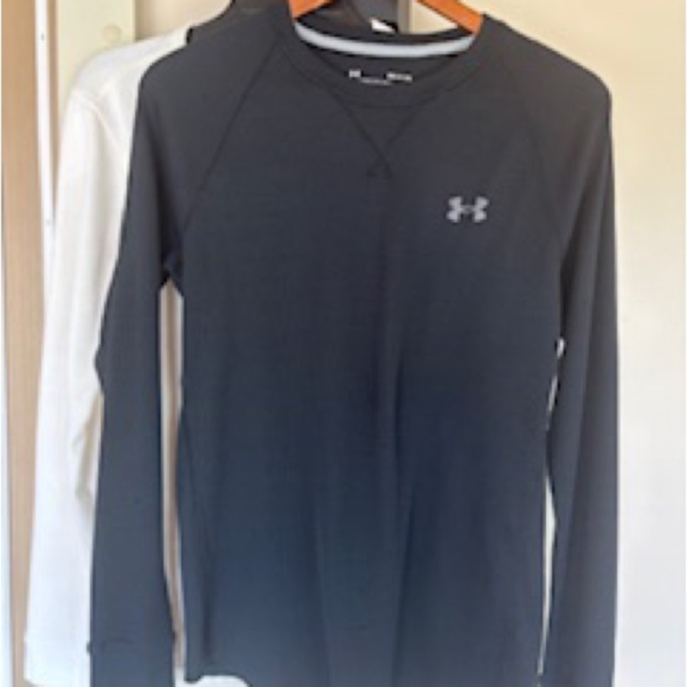 Two Under Armour like new one black one white sz small Long-Sleeve